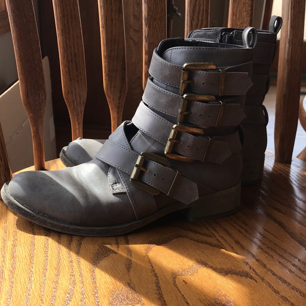Ankle boots